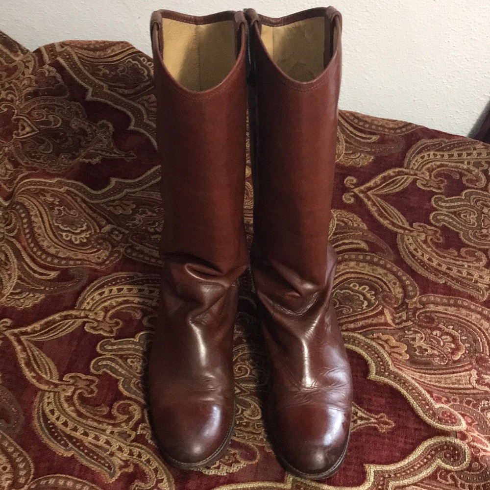 Frye Melissa Button Boots in Cognac Size 11